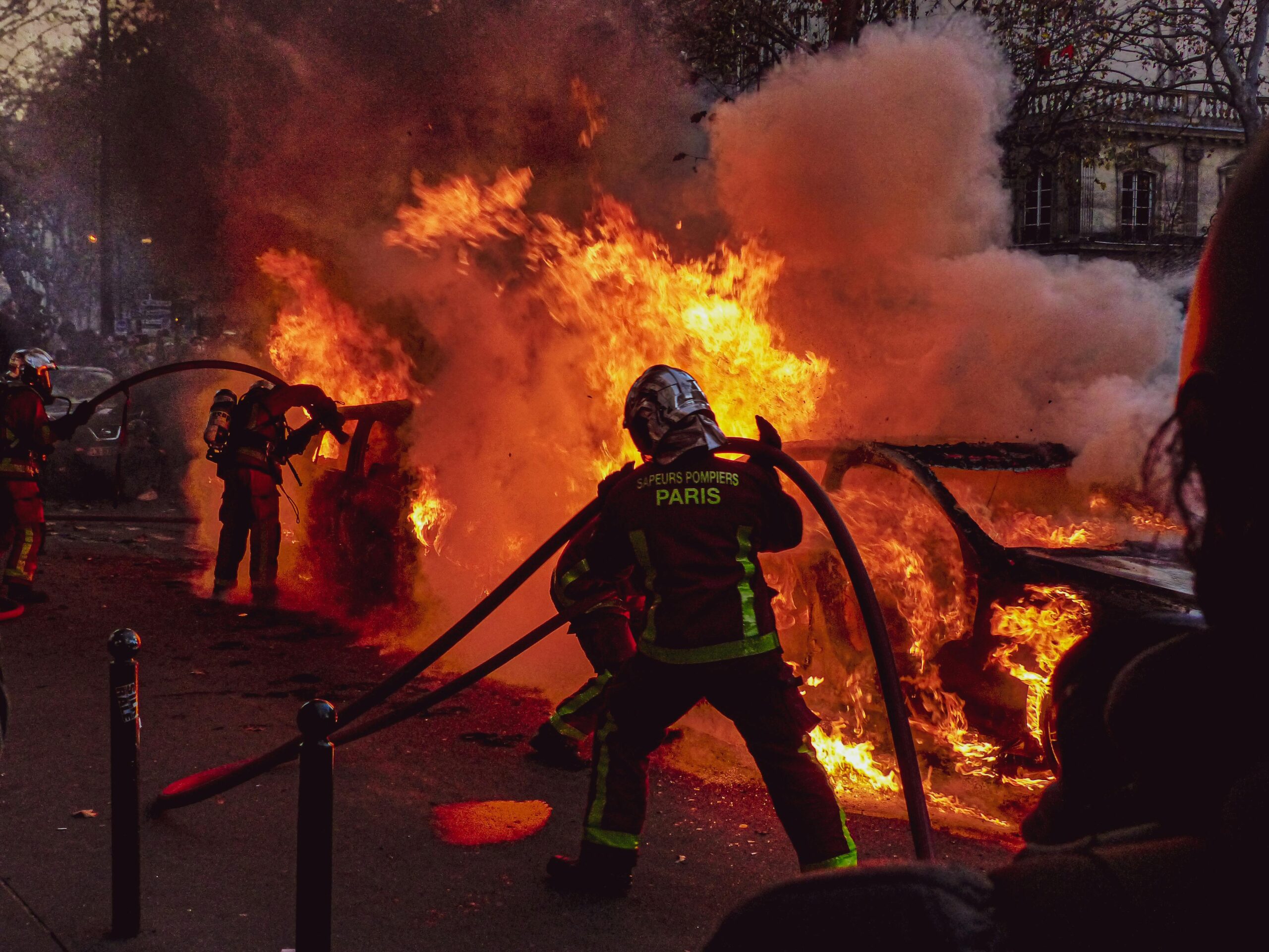Sécheresse fissures maison assurance : vos droits et démarches en 2025 2 Sécheresse fissures maison cause retrait gonflement argile