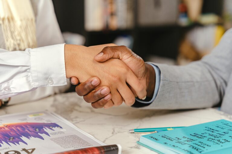 Lire la suite à propos de l’article Vol et cambriolage assurance habitation : démarches, garanties et recours